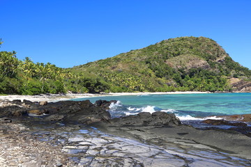 Plage à deux visages