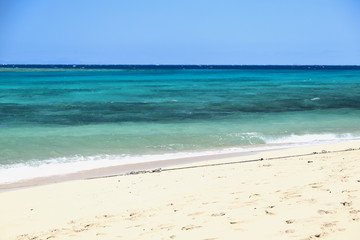 Bleue- vert, plage de rêve