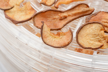 Dried pear chips
