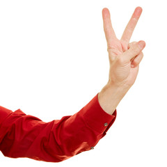 Mann zeigt Victory Zeichen als Sieg Symbol