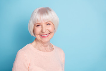 Close-up portrait of her she nice-looking attractive lovely kind healthy well-groomed cheerful...