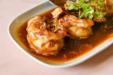 Prawn with tamarind sauce - Thai food