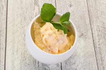 Curd with dry apricot