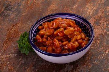 Baked kidney with tomato sauce