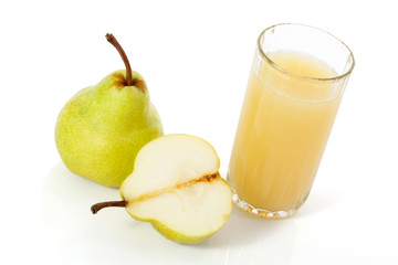 Fototapeta na wymiar glass of pear juice and pear isolated on white