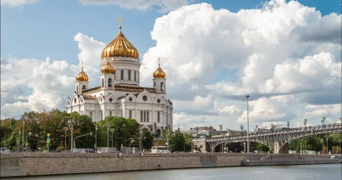 Moscow, Russia. Cathedral of Christ the Saviour and Mocow River. Time laps 4K RAW