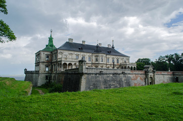 Fototapeta na wymiar Podhorce zamek