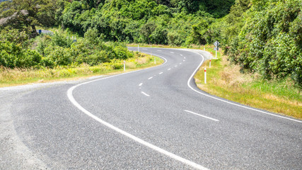 Fototapeta na wymiar road scenery in south New Zealand
