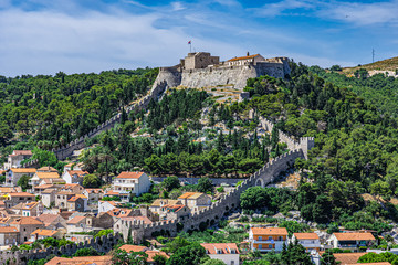 Die Festung Španjola in dem Ort Hvar auf der Insel Hvar in Kroatien