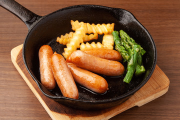 ソーセージのソテー