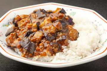 麻婆茄子丼