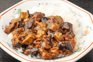 麻婆茄子丼