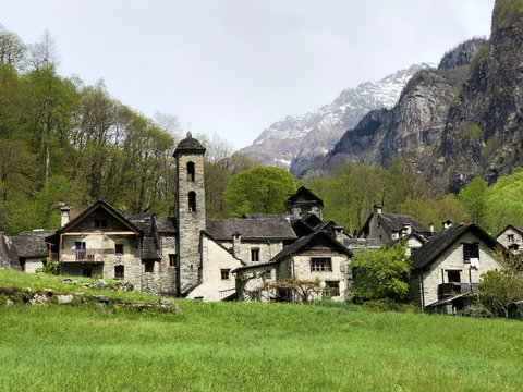 Traditional architecture and old houses in the hamlet of Foroglio (The Bavona Valley or Valle Bavona, Val Bavona or Das Bavonatal) - Canton of Ticino, Switzerland