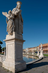 Padova, prato della valle (statua)
