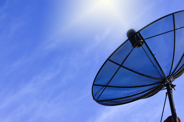 TV receiver plate And the blue sky in the evening