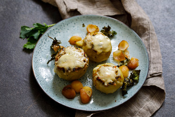 Roast kohlrabi stuffed with bulgur wheat and mushrooms