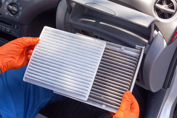 Clean and dirty cabin pollen air filter for a car