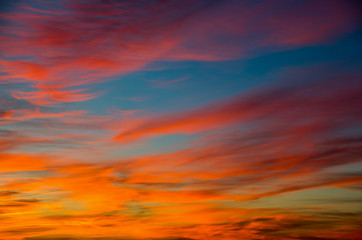 Fototapeta premium Vivid sky illuminated by the sunset