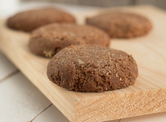 Galletas de polvorón de chocolate