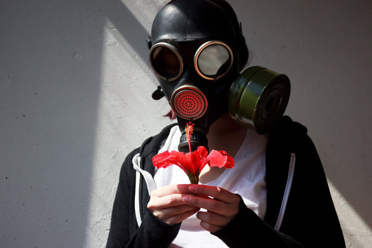 Gas Mask Girl Images Browse 31 555 Stock Photos Vectors And Video Adobe Stock