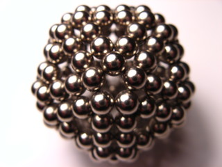 magnetic bolls