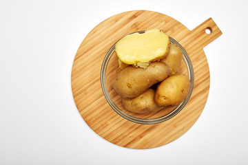 Boiled potatoes in a glass bowl