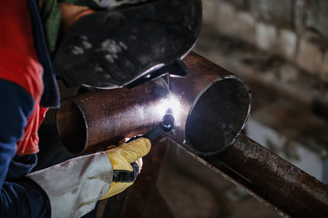 Argon arc welding control sample of carbon steel pipes
