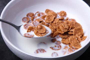 dry cereal flakes