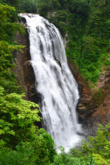 Fototapeta na wymiar 尾瀬の大瀑布「三条ノ滝」