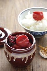 梅干　梅干とご飯