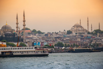 Fototapeta premium Istanbul Golden Horn i City Ferry