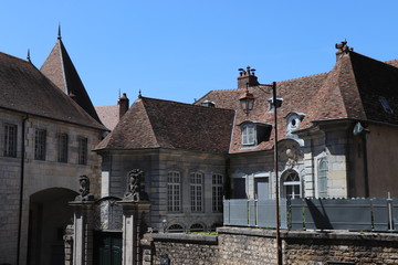 Centre-Ville de Besançon - Quartier proche de la Citadelle - 280368821