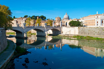 Fototapeta na wymiar View of white Ponte Vittorio Emanuele II bridge
