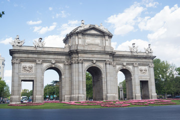 Obraz premium Puerta de Alcalá en Madrid, España