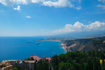 Fototapeta na wymiar Taormina Bay
