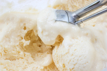 Lemon ice cream