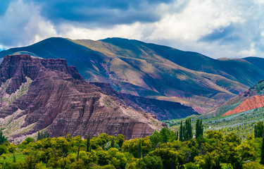 Fototapeta na wymiar Colorfull mountains at the Parque Nacional Los Cardones (National Park) in the Salta Provence , Argentina