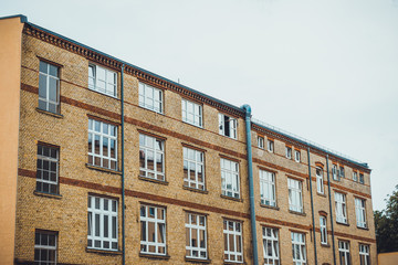 Fototapeta na wymiar apartment building on a grey day at berlin, germany