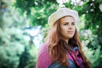 brunette in beret