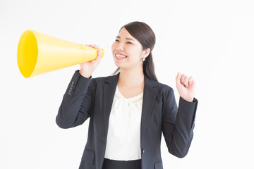 メガホンを持つビジネスウーマン