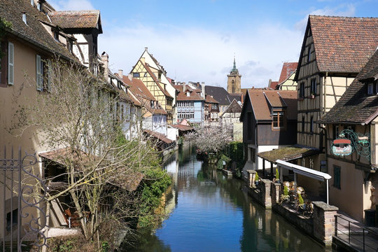 "La Petite Venise" Images – Browse 349 Stock Photos, Vectors, and Video
