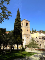 Fototapeta na wymiar medieval Greek monastery 