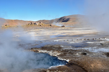 reise durch peru bolivien chile in atacama wüste, rainbow valley und dorf chiu chiu mit alter...