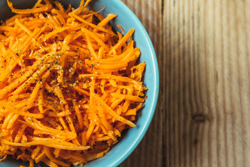 Bol de carottes râpées