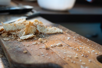 sliced ​​bread on wooden board