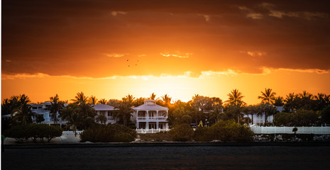 Key West is famous for its sunset. With its gorgeous hues of orange, red and pink, it’s truly a sight to see. It’s also quite the event each night in Key West.