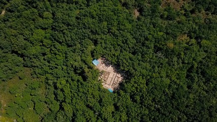 AERIAL VIEW OF CELTIC SETTLEMENT OF ARMEAAERIAL VIEW OF ROMANESQUE SETTLEMENT OF ARMEA