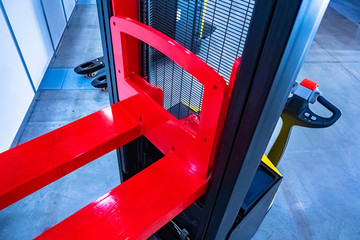 Hydraulic trolley. Pallet truck. Lifting equipment. Manual hydraulic trolley. Warehouse equipment....