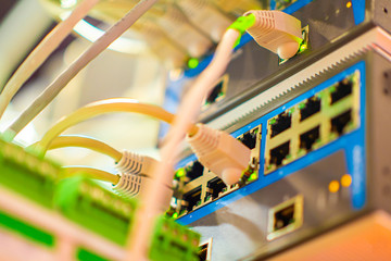The cables in the connectors. Power source. Uninterruptible power supply. Power supply support....