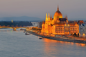 Fototapeta na wymiar Hungarian Parliament, Budapest, Hungary 